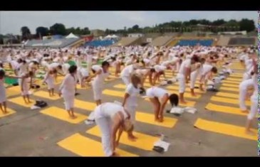 Lolë White Tour: 6 000 yogis se réuniront à Montréal