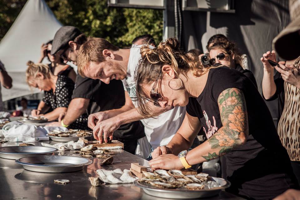 Le Oysterfest déménage au Bassin Peel