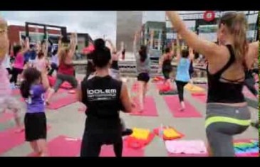 Yoga en plein @ Centropolis animé par Virginie Coossa