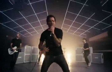 Boom: le nouveau clip de Simple Plan