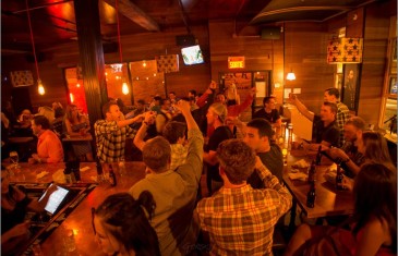 Le Jack Saloon Vieux-Montréal fête son premier annivesaire