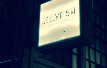 Le Jellyfish est ouvert dans le Vieux-Montréal