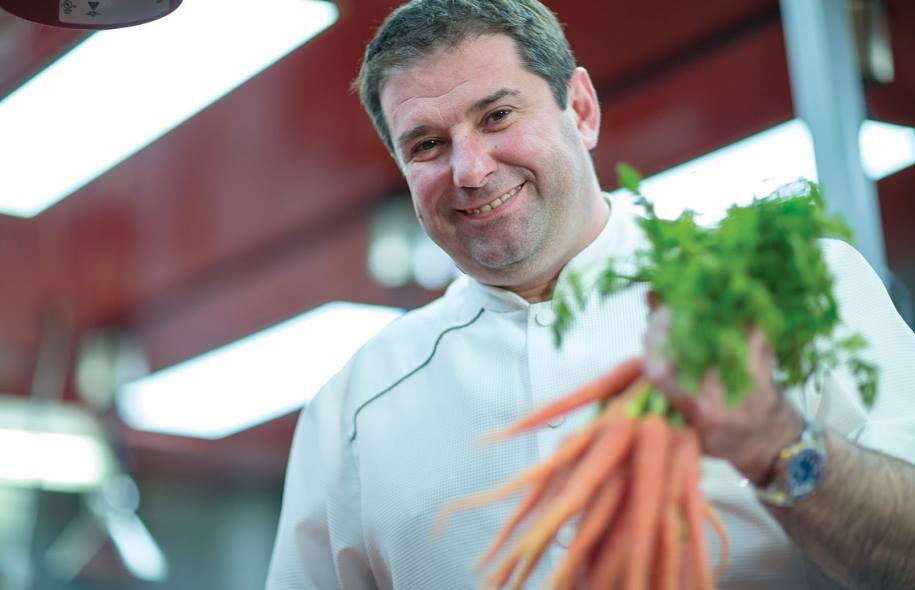 Le chef Jérôme Ferrer organise un super lancement pour ses 2 nouveaux camions de cuisine de rue à Montréal