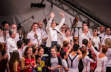 Plus de 300 musiciens pour un spectacle gratuit au pied du Mont-Royal