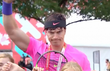 Un faux Rafael Nadal à la Coupe Rogers à Montréal | Vidéo