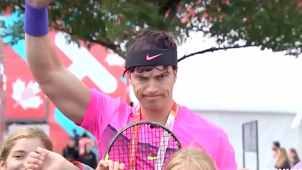 Un faux Rafael Nadal à la Coupe Rogers à Montréal | Vidéo