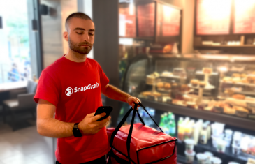 Deux Montréalais fondent SnapGrab une application de livraison | Vidéo
