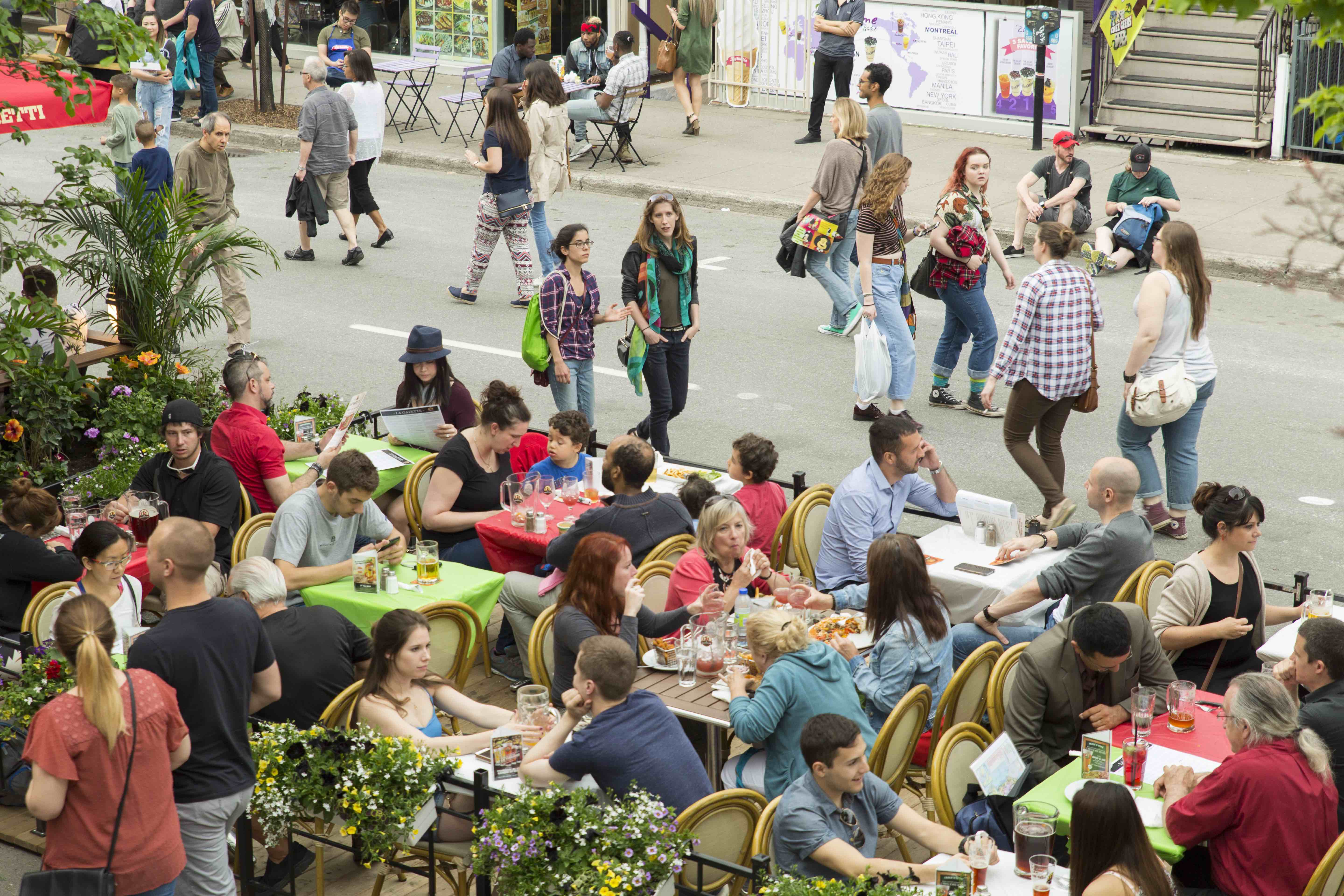 Rue fermée et des spectacles gratuits pour l’ouverture des terrasses du Quartier latin