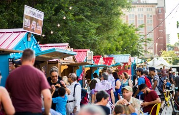 Bouffons!Mtl: le meilleur de la cuisine de rue au centre-ville de Montréal