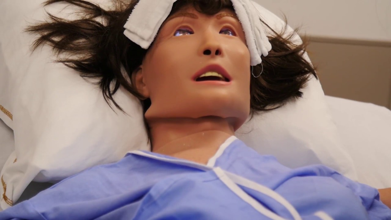 Vidéo | Des simulateurs patients haute-fidélité pour les étudiants en soins infirmiers
