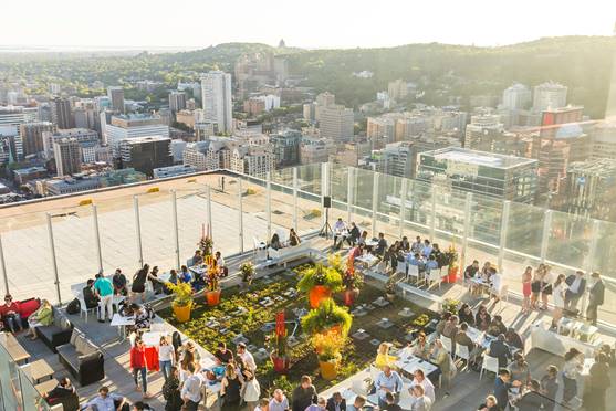 Prendre un verre sur la plus haute terrasse à Montréal