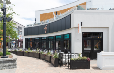 Un nouveau restaurant LOV ouvre au Quartier DIX30 à Brossard