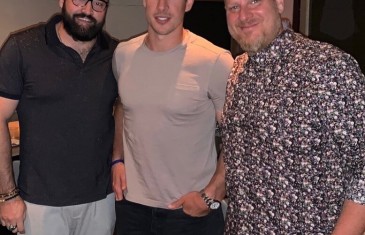 Sidney Crosby passe sa soirée de dimanche dans un restaurant du Vieux-Montréal