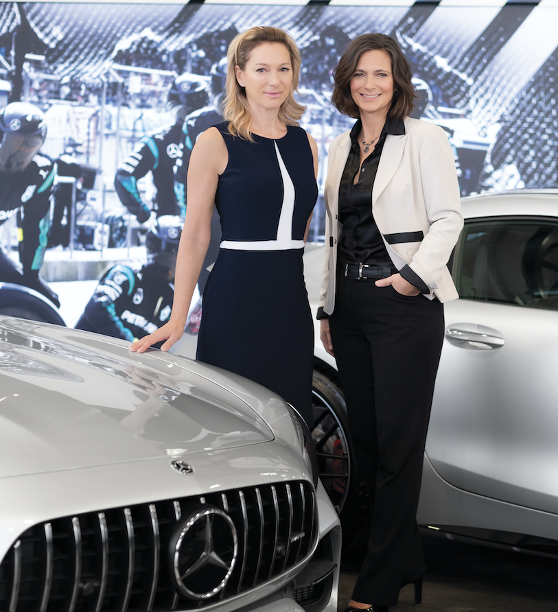 Deux femmes aux commandes de Mercedes-Benz Laval