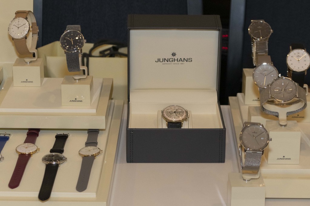 salon-horloge-127