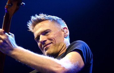 Bryan Adams en spectacle à la Place Bell à Laval au mois d’août