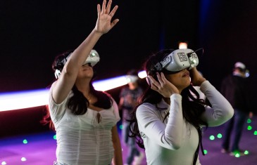 Vidéo | Space Explorers l’expérience immersive à voir dans le Vieux-Port de Montréal