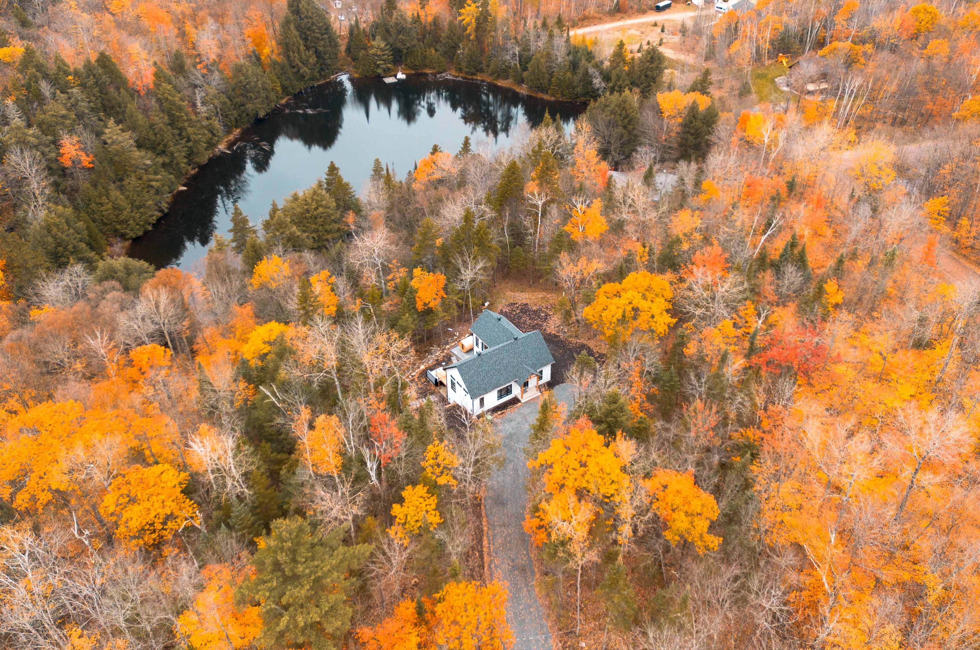 Domaine Pine Hill : projet de 500 chalets locatifs haut de gamme dans les Laurentides | Photos