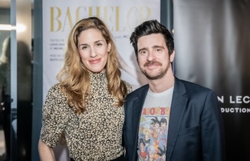 Photos | Tapis rouge de la pièce de théâtre Bachelor