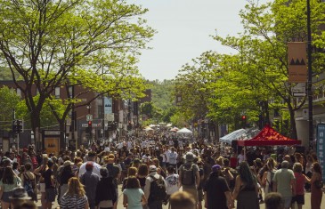 Première vente trottoir 2024 sur l’Avenue Mont-Royal du 6 au 9 juin