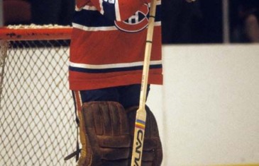La pièce de théâtre Beyond Ken Dryden présentée à Montréal