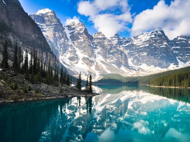 Les voyages au Canada : un luxe inaccessible pour beaucoup