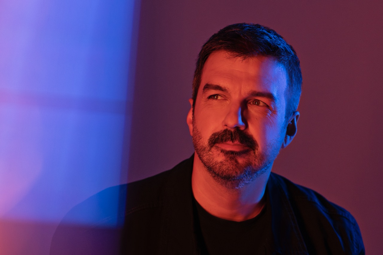Damien Robitaille lance un sixième album cette semaine
